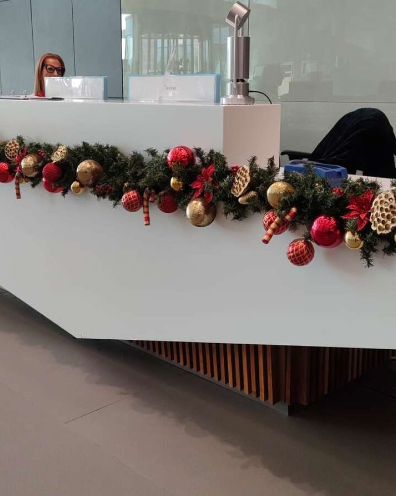 Garlands & Wreaths