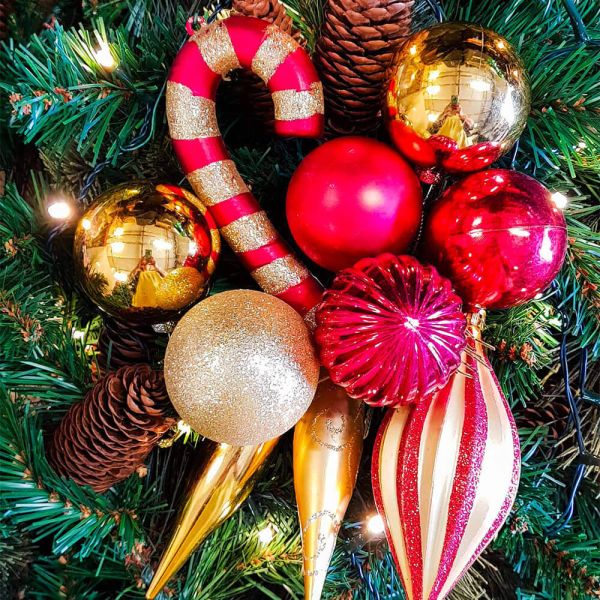 Red and gold decoration